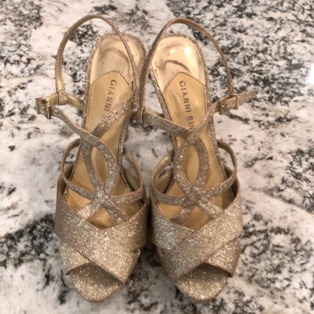 Gianni Bini gold heels